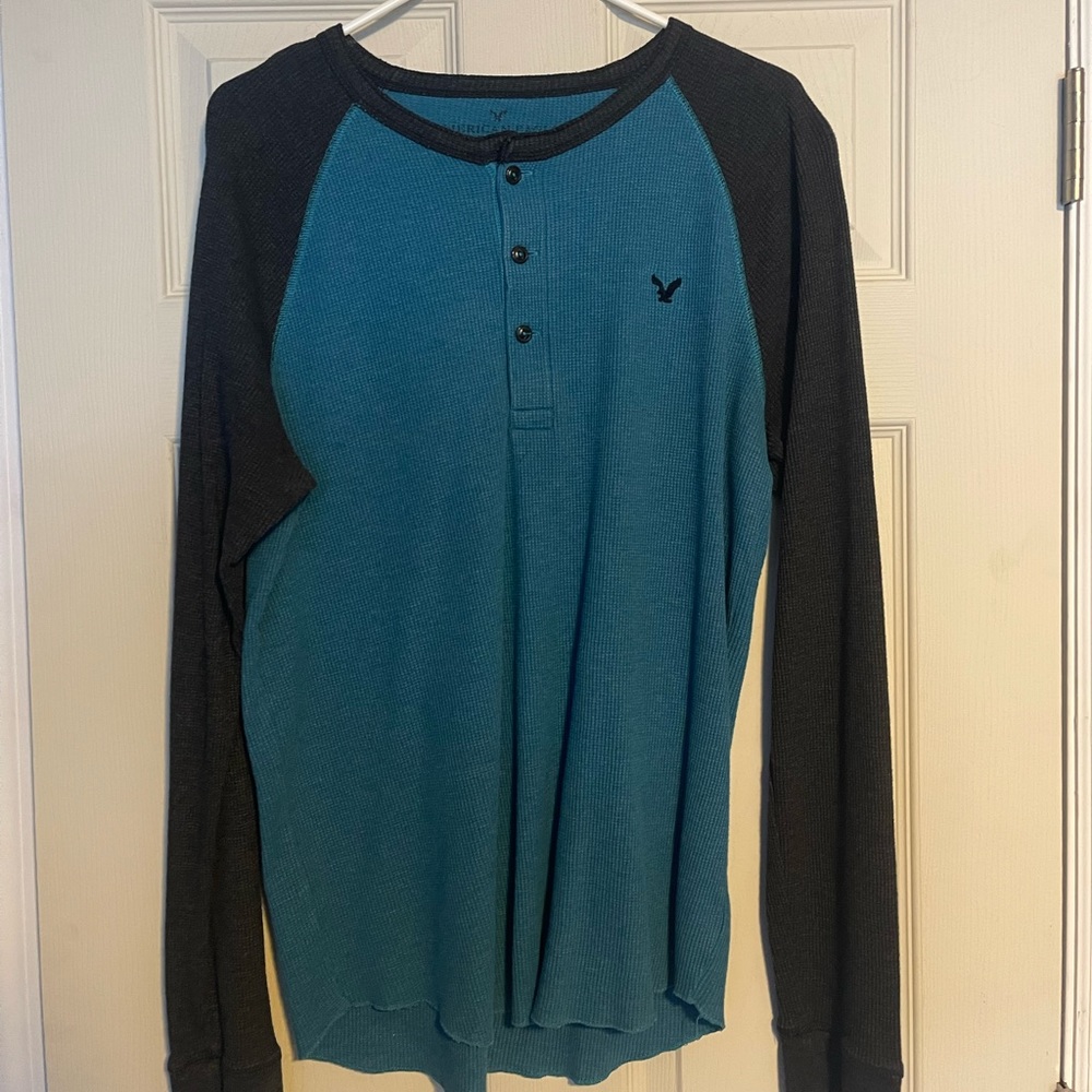 American Eagle long sleeve